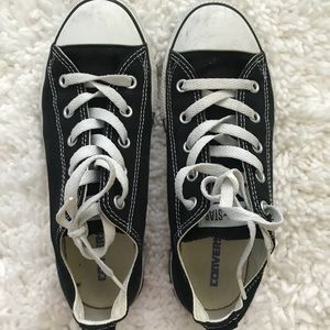 Converse low top black size 3 kids